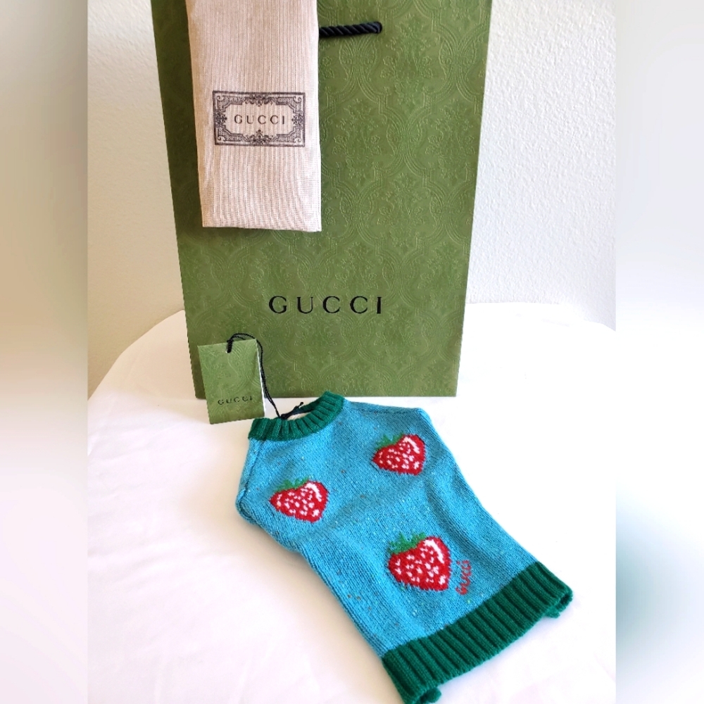 NWT Gucci Blue Green Red Strawberries Wool Knit Pet Sweater Size XXS